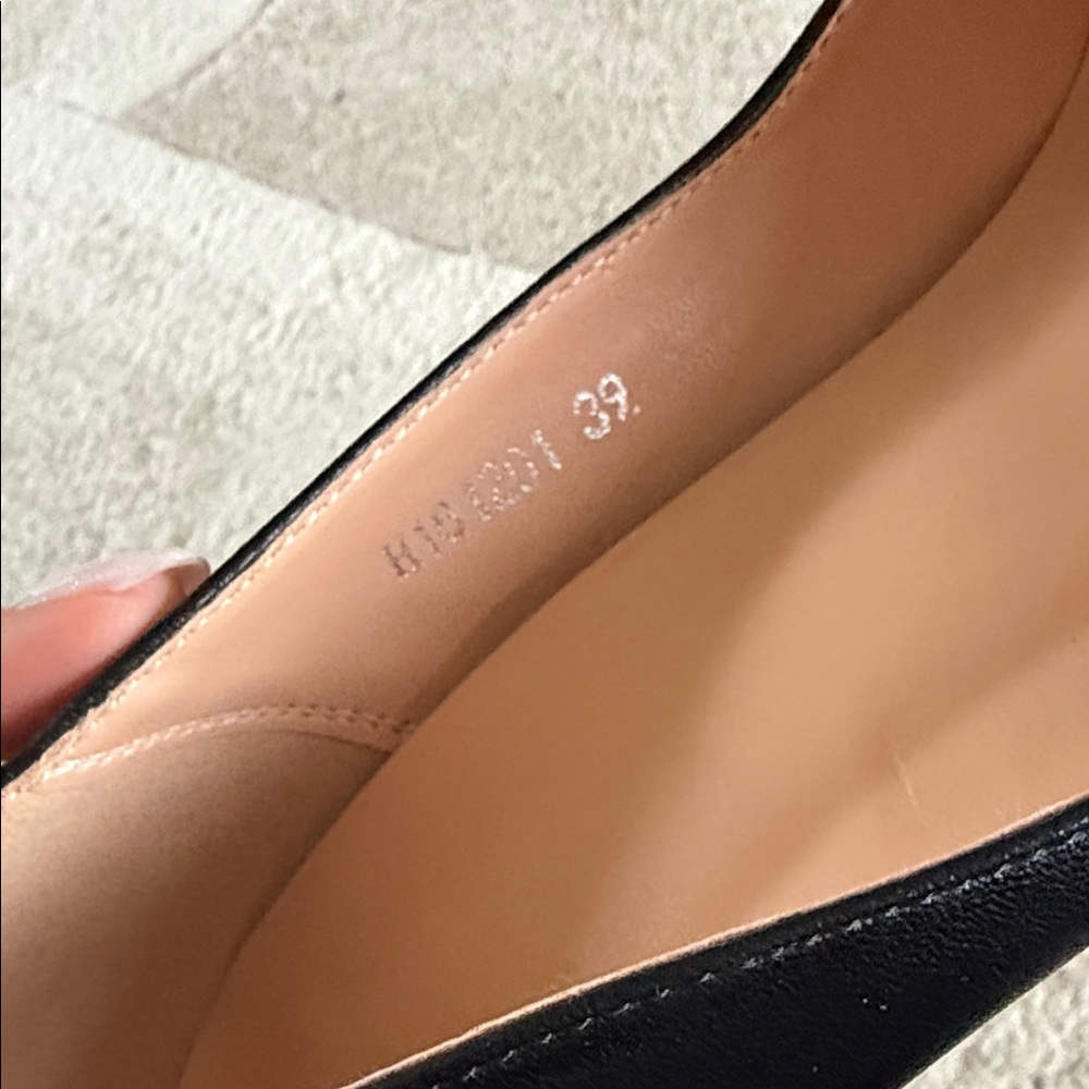 Amazon Black Pointed Toe Stiletto Heel Pumps - Picture 4 of 4